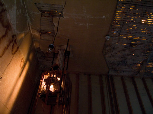 sustained decay (2009)